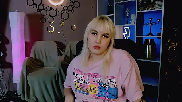 marta_smith (F teen) - flash boobs