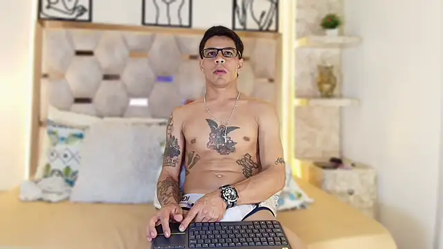 Andrew_Haalls webcam