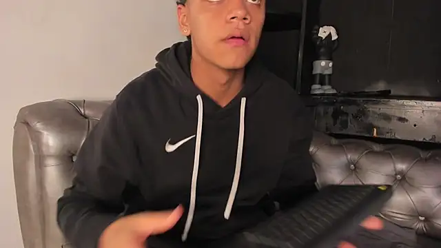 Isaac_Collins_ webcam