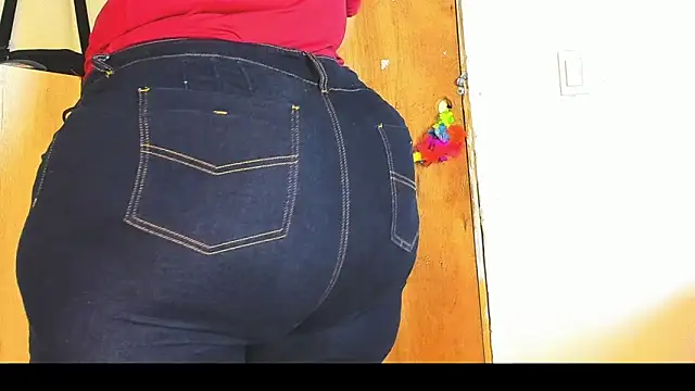 BBW_LATIN_BIGASSS webcam