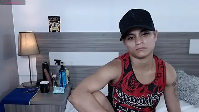 Liiamthompson webcam