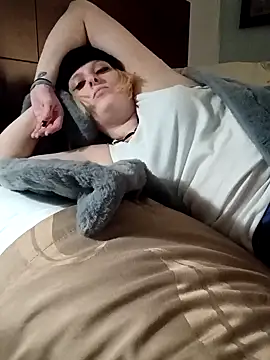 KITTYBOOBOOFUXX webcam