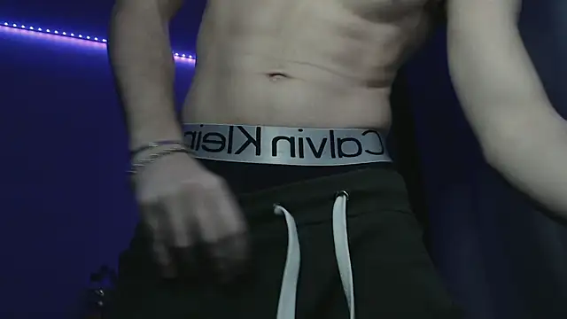 Elvin_Vaenight webcam