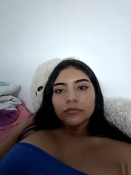Selenajones_yb webcam