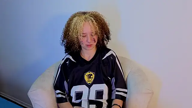 benny_wilson (F young) - room hot