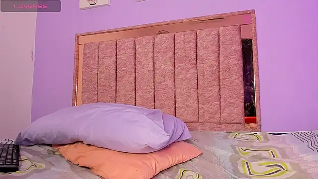 alaiasexygirl webcam