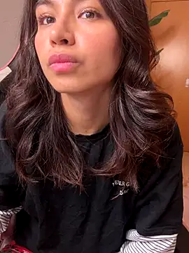 adriennesexxx (F young) - Blowjob and fakecum on my face