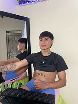 Lukas_strong live cam screenshot males on Clip20 – Short Porn Clips & Live Cams