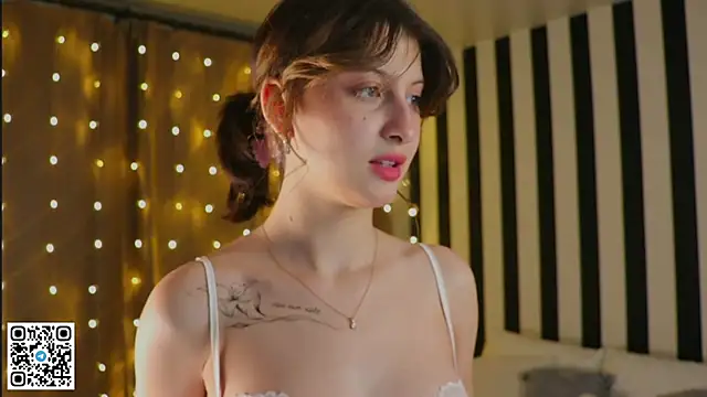 lorinamaffitt - LorinaMaffitt's free webcam