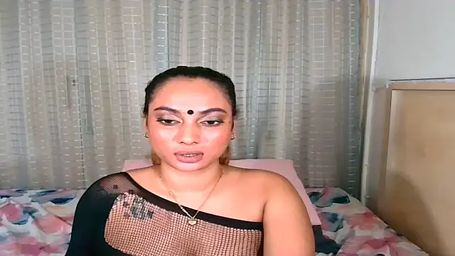 sexyindianchic webcam