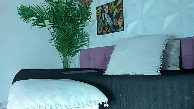 hellen_sky (F young) - Strong Esquirt