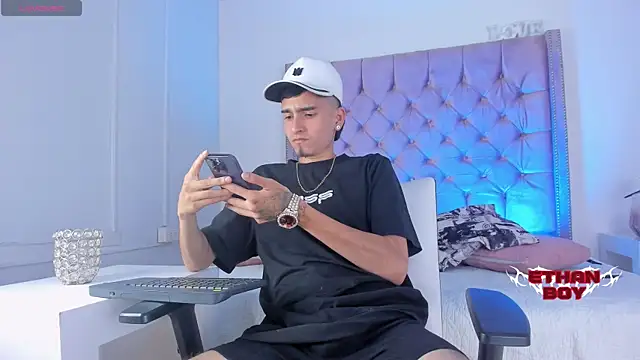 Ethan_Boy_ webcam