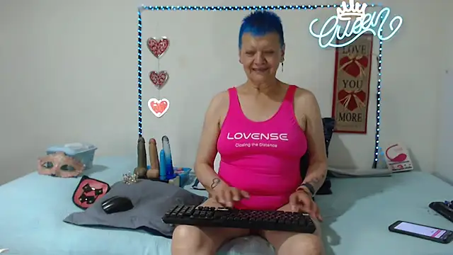 loquitaqueen011 webcam