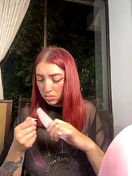 paulina-wells (F teen) - twerk + control toy x 5min