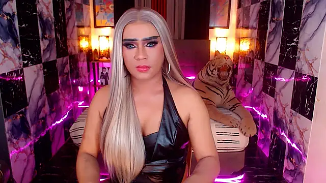 Seductivemeganxx webcam