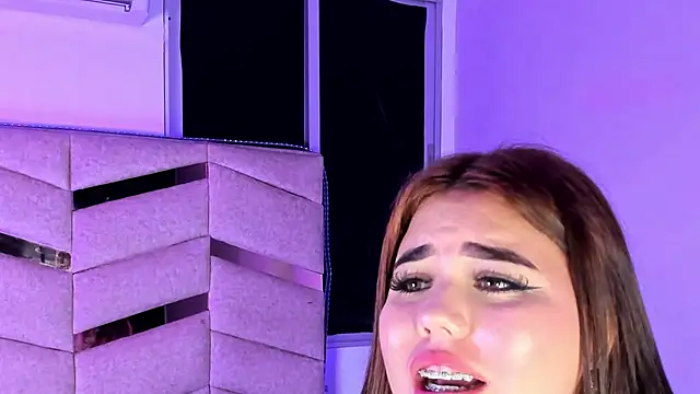 MadissonLee__ webcam