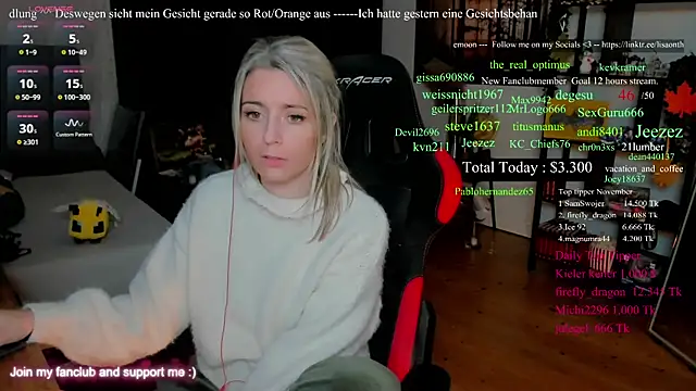 Lisaonthemoon webcam