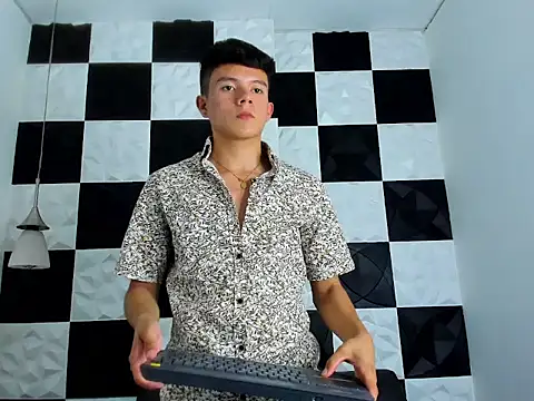 andyfame1 (M twink) - masturbation 5 minutes