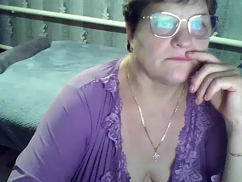 elzajewel - ElzaJewel's free webcam