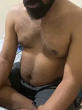 Straight_man_realmeet_now webcam