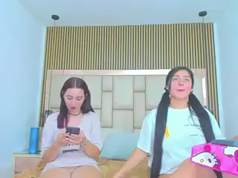 hannaandcherri (Ask my age) - get naked+fuck pussy x2