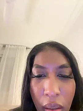 iamcrystal2 (F young) - I wanna feel you make me wet