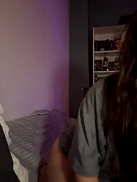 bebecita_x (G young) - Je me fais baiser en live