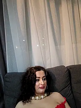 QueensInspireKings webcam