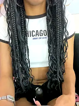 bonnie_18x (F teen) - flash asshole