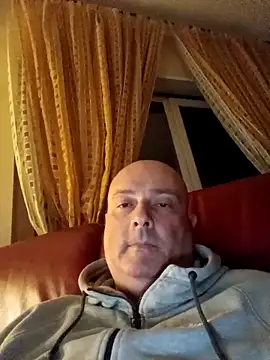 alexis_bull - Alexis_Bull's free webcam - UK Sex Cams