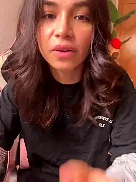 Adriennesexxx webcam