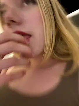 nicolecut (F young) - FUCK MY JUICY PUSSY SO HARD  + SQUIRTSSS