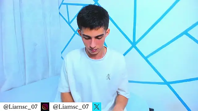 liam_scott77 - Liam_scott77's free webcam - UK Sex Cams
