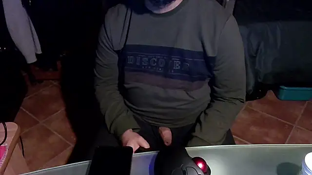 MultiOrgasmicLover webcam