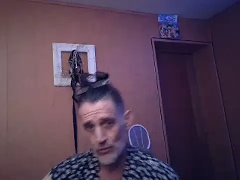 Lia_Y_PatrickX webcam