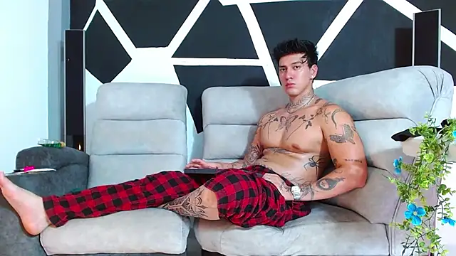 justin_fuller1 - JUSTIN_FULLER1's free webcam