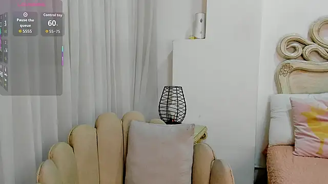 skylerwhite02 - Skylerwhite02's free webcam - UK Sex Cams