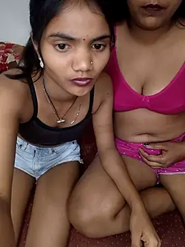 Unique_MomandDaughterrs