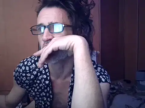 Lia_Y_PatrickX webcam