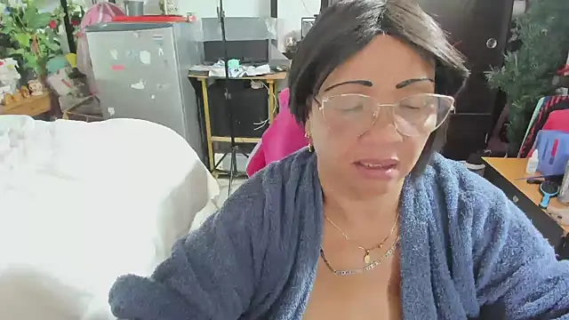 mrs_mommy_ - Mrs_mommy_'s free webcam