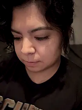 kimmiakiss22 - Kimmiakiss22's free webcam