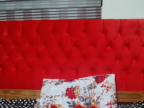 DesiredQueen26 webcam