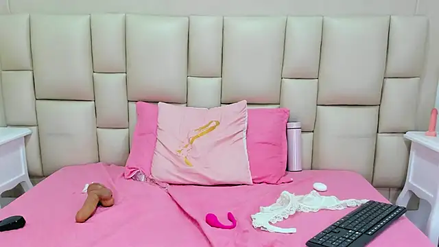 SkinnyGirl_28 webcam