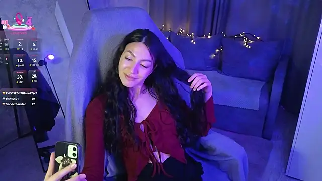 Mulan_Lo live show on StripChat 