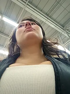 celeem_ (F young) - Sucking nipples