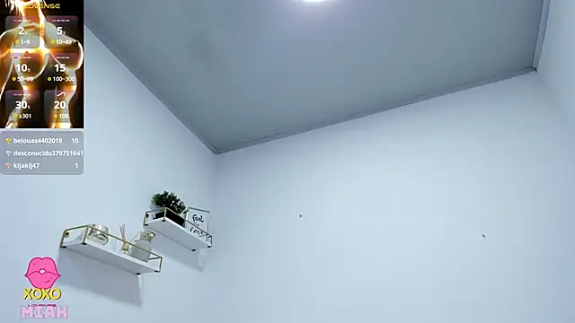 Miah_BigBoobs webcam