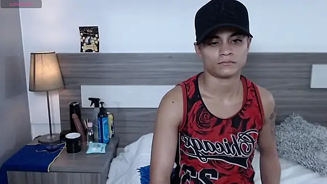 Liiamthompson webcam