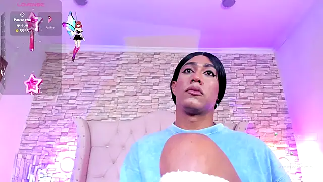 Lucia-Horny24 webcam