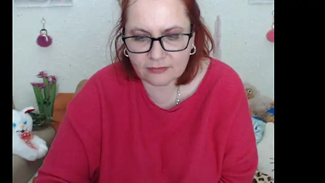 PlayfullMature webcam