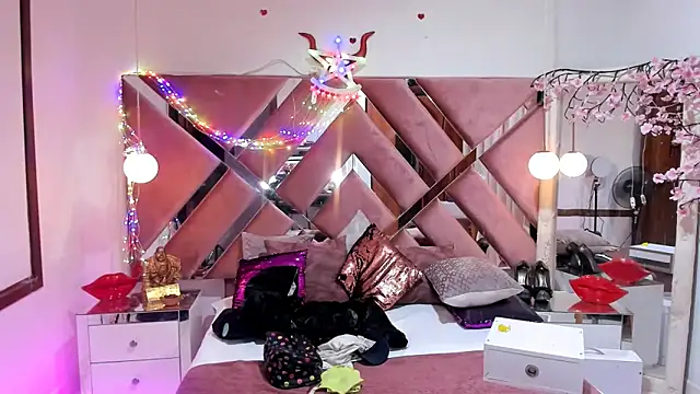 georgie_latin99 webcam